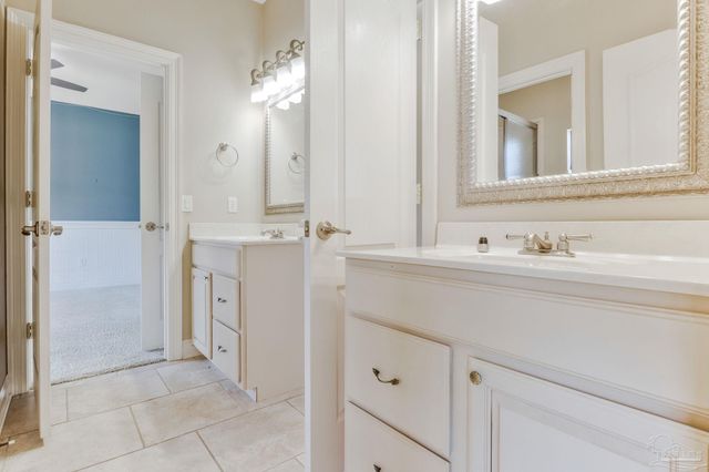 2858 Pga Blvd, Navarre, FL 32566