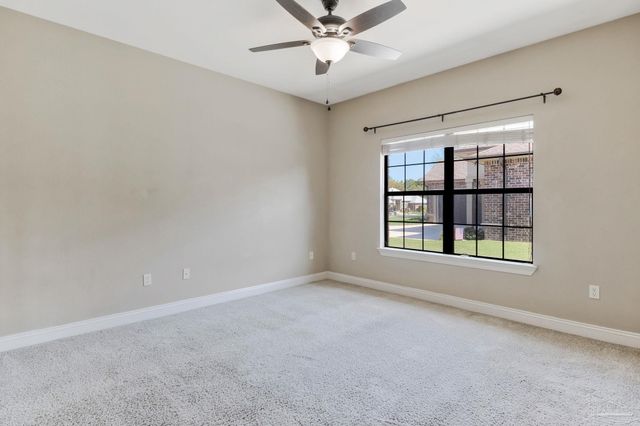 2858 Pga Blvd, Navarre, FL 32566