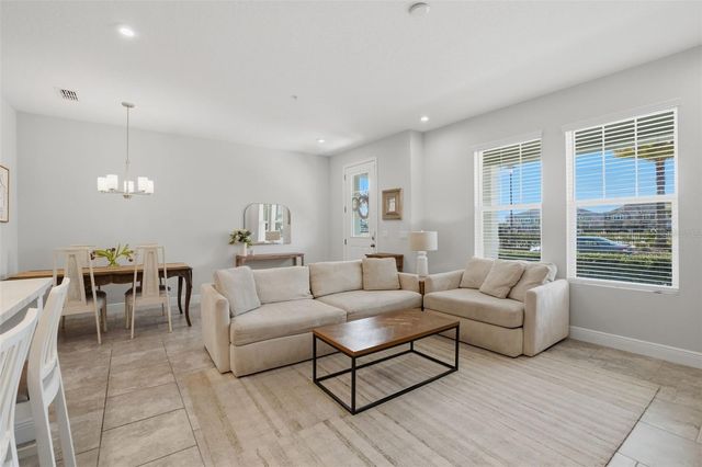 10015 RANDAL WALK STREET, Orlando, FL 32832