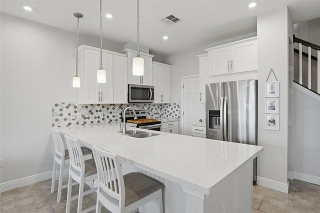 10015 RANDAL WALK STREET, Orlando, FL 32832