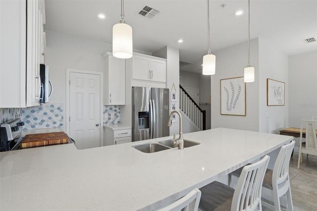 10015 RANDAL WALK STREET, Orlando, FL 32832