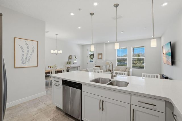 10015 RANDAL WALK STREET, Orlando, FL 32832