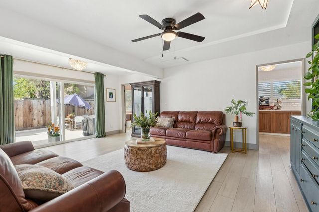 845 N Sunrise Ave, Ripon, CA 95366