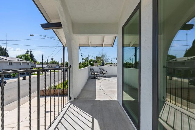 845 N Sunrise Ave, Ripon, CA 95366