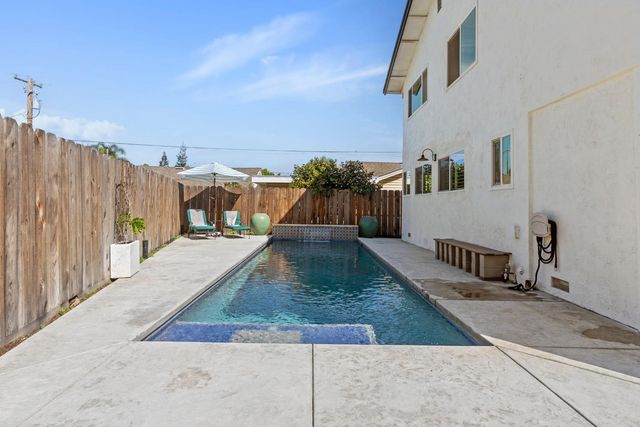 845 N Sunrise Ave, Ripon, CA 95366