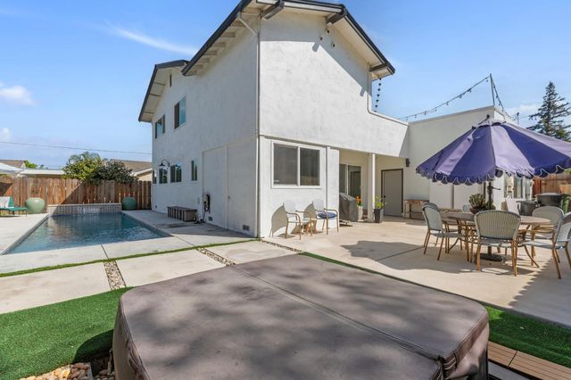 845 N Sunrise Ave, Ripon, CA 95366