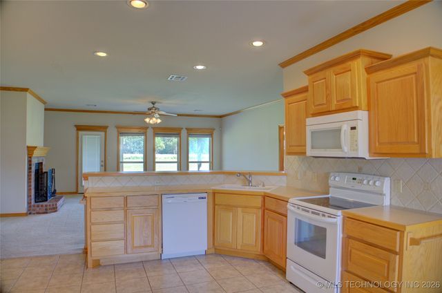 1709 Caddo Street, Oologah, OK 74053