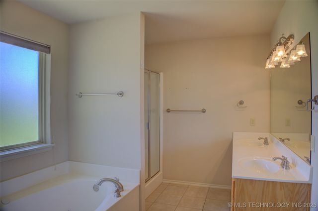 1709 Caddo Street, Oologah, OK 74053