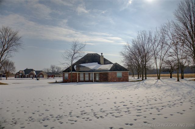 1709 Caddo Street, Oologah, OK 74053