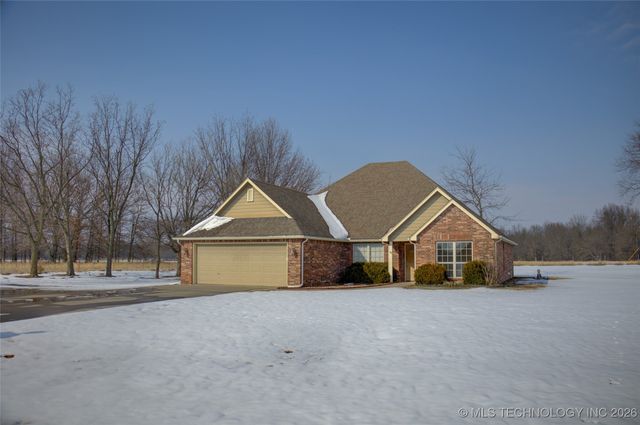 1709 Caddo Street, Oologah, OK 74053