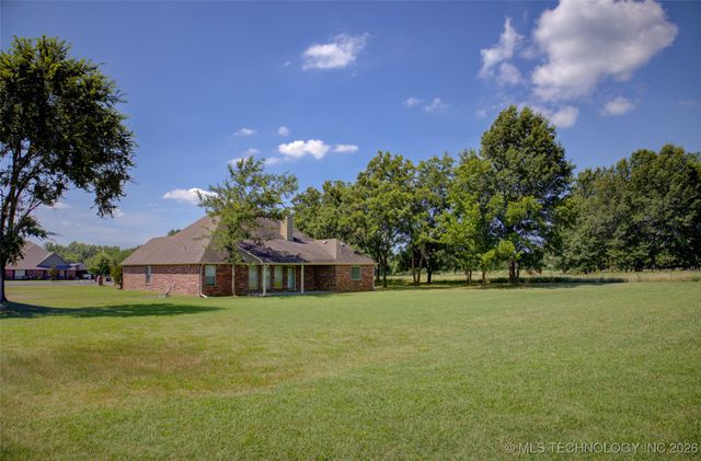 1709 Caddo Street, Oologah, OK 74053