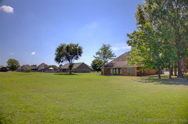 1709 Caddo Street, Oologah, OK 74053