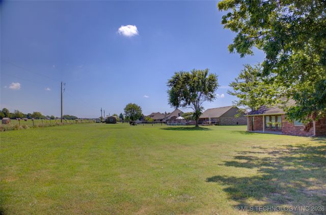 1709 Caddo Street, Oologah, OK 74053