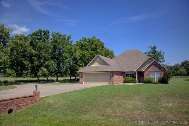 1709 Caddo Street, Oologah, OK 74053