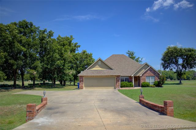 1709 Caddo Street, Oologah, OK 74053