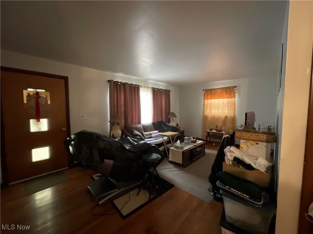 2015 Irene Avenue NE, Warren, OH 44483