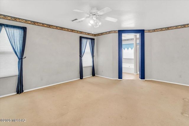 10009 E Moonstruck Way, Tucson, AZ 85747