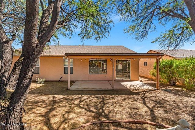 10009 E Moonstruck Way, Tucson, AZ 85747