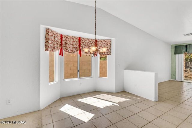 10009 E Moonstruck Way, Tucson, AZ 85747