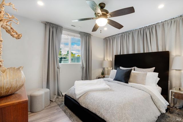 217 S Coombs St, Napa, CA 94559