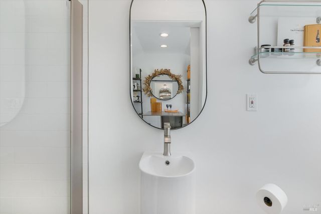 217 S Coombs St, Napa, CA 94559