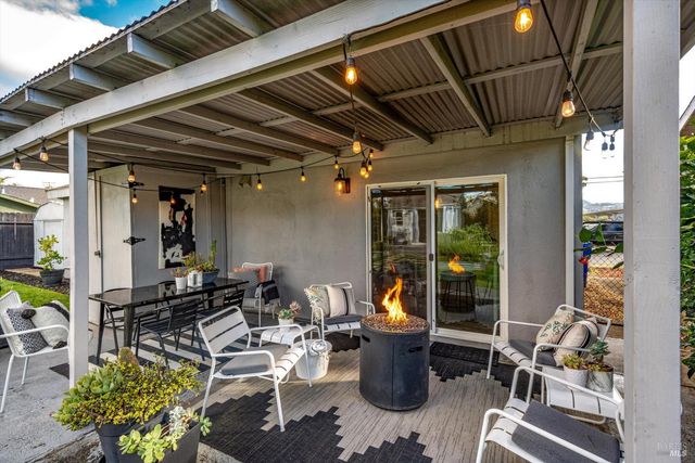 217 S Coombs St, Napa, CA 94559