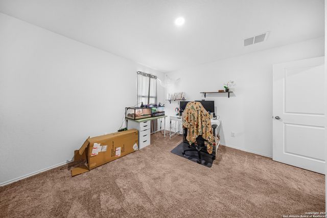5424 Thyme Corner, St Hedwig, TX 78152