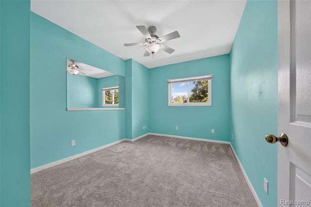5370 Whipple Lake Road, Clarkston, MI 48348