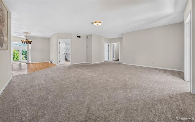 5370 Whipple Lake Road, Clarkston, MI 48348