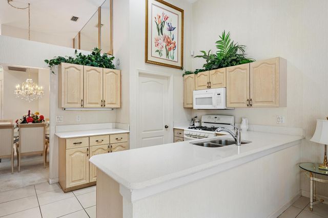 220 Eagleton Estates Boulevard, Palm Beach Gardens, FL 33418