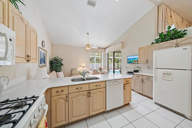 220 Eagleton Estates Boulevard, Palm Beach Gardens, FL 33418