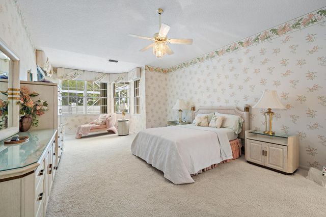 220 Eagleton Estates Boulevard, Palm Beach Gardens, FL 33418