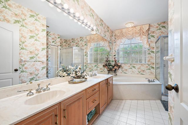 220 Eagleton Estates Boulevard, Palm Beach Gardens, FL 33418