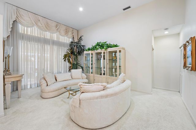 220 Eagleton Estates Boulevard, Palm Beach Gardens, FL 33418