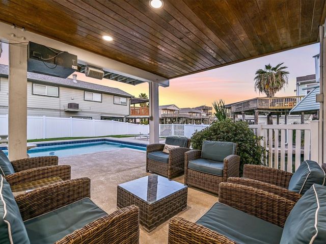 22113 Lampasas Drive, Galveston, TX 77554