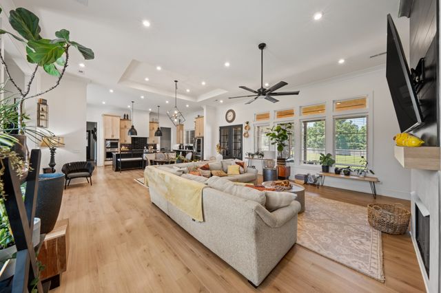4035 Christiana Hoovers Gap Rd, Christiana, TN 37037