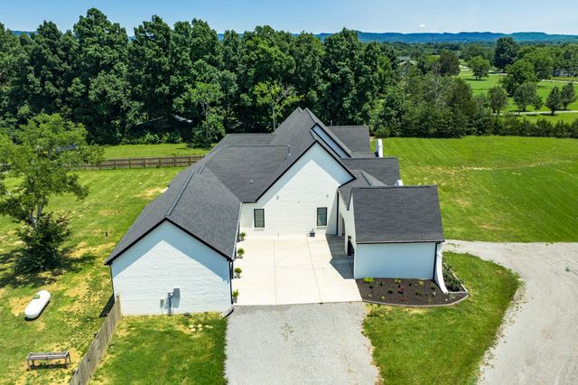 4035 Christiana Hoovers Gap Rd, Christiana, TN 37037