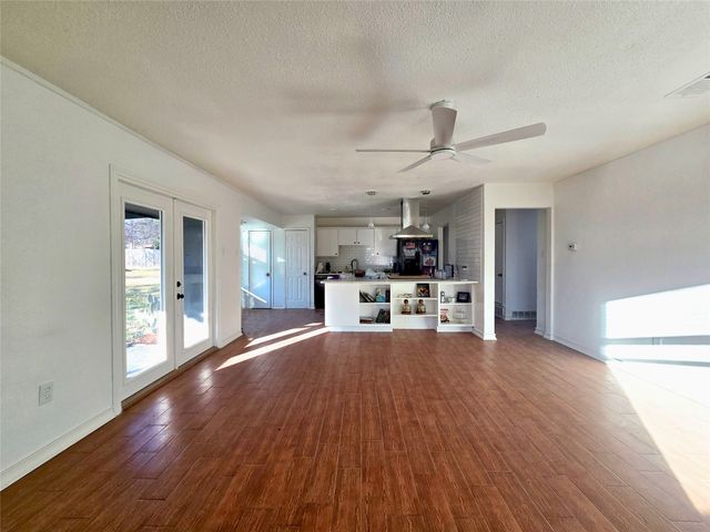 6051 Oakdale Court, Watauga, TX 76148