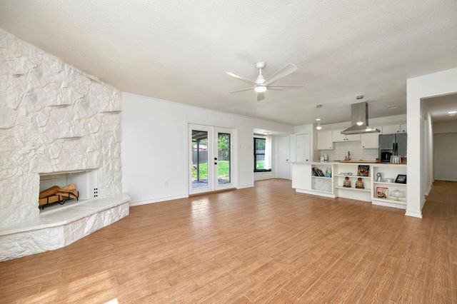 6051 Oakdale Court, Watauga, TX 76148