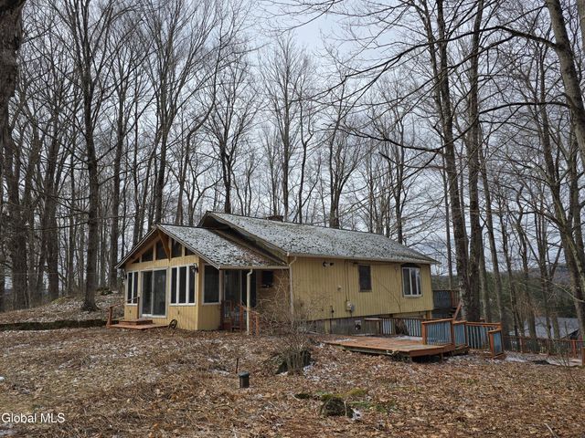 14 East Road, Stephentown, NY 12168