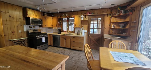 14 East Road, Stephentown, NY 12168