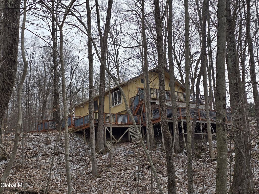 14 East Road, Stephentown, NY 12168