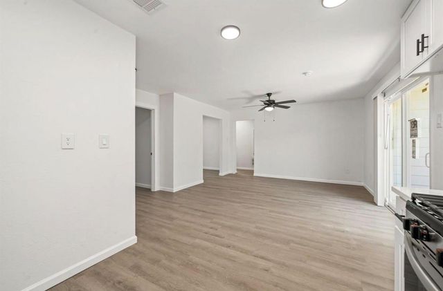 404 Glenmore Drive, Pasadena, TX 77503