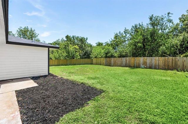 404 Glenmore Drive, Pasadena, TX 77503