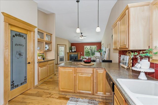 1213 N Hamilton Cir, Derby, KS 67037