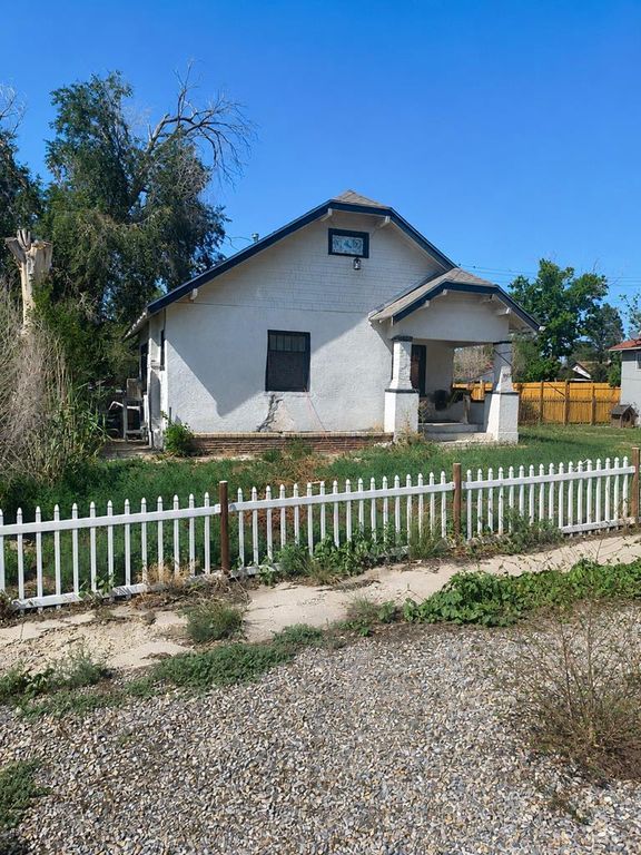 907 E 12th St, Pueblo, CO 81001