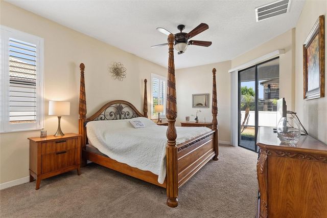 8961 DOVE VALLEY WAY, Davenport, FL 33896