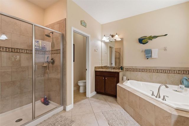 8961 DOVE VALLEY WAY, Davenport, FL 33896