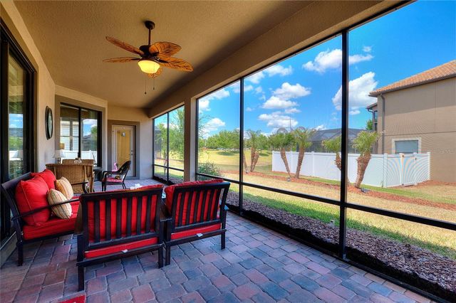 8961 DOVE VALLEY WAY, Davenport, FL 33896