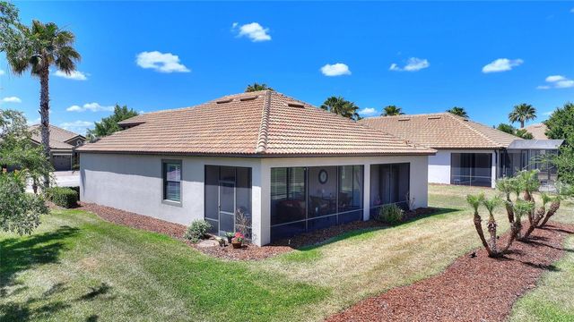 8961 DOVE VALLEY WAY, Davenport, FL 33896